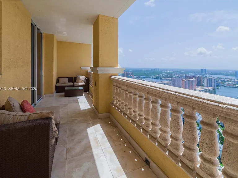 17875 Collins Ave #4302 — Photo 20