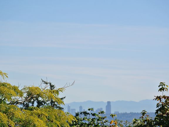 2nd image of 7838 SE Monte Bella Pl