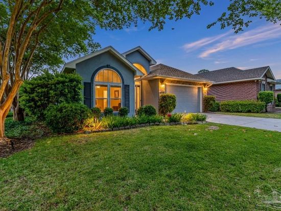4115 Oak Pointe Dr, Gulf Breeze, FL 32563