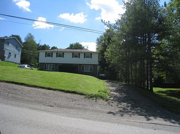 2nd image of 132/134 Meeker Rd