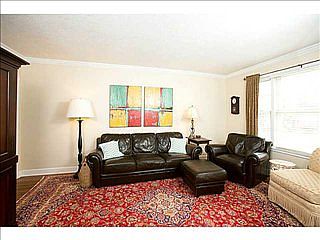 2nd image of 3772 Kenwood Ave