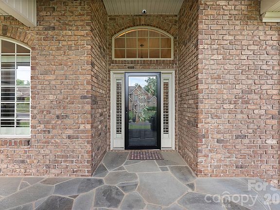 4th image of 5441 Grayson Ridge Ct