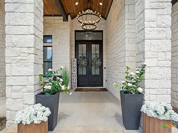 5th image of 3806 Southlake Dr