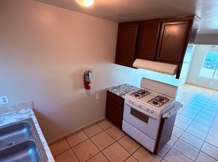 131 Glenwood St APT 4, Delano, CA 93215