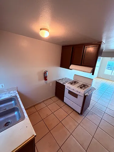 131 Glenwood St #4 Photo 1