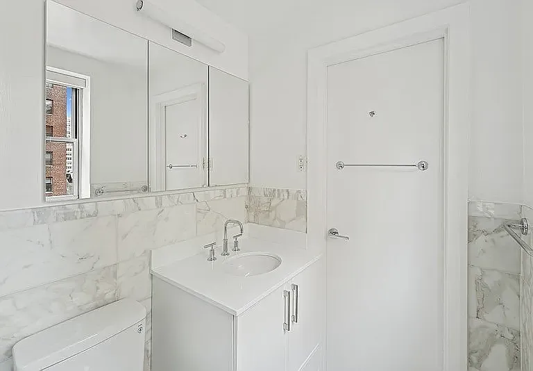 85 E End Ave #6C — Photo 3