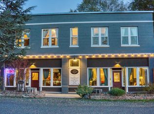 100 7th St, Lyle, WA 98635