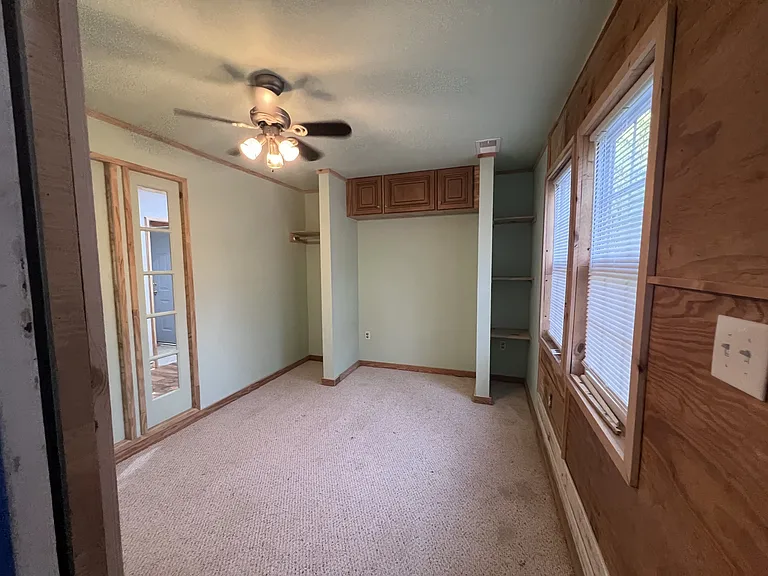 2040 Cambridge Ave — Photo 9