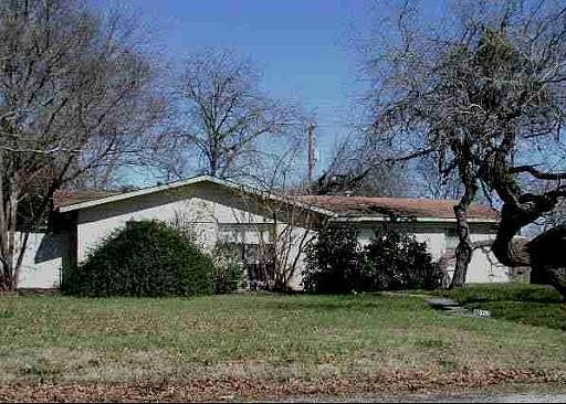 1st image of 1035 CANTERBURY HILL