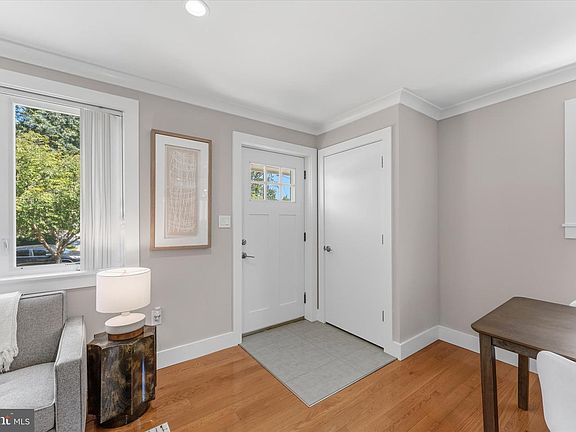 5th image of 6915 Kingwood Dr