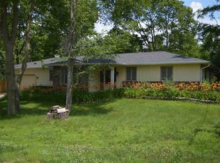 5684 Thompson Dr, Roscoe, IL 61073