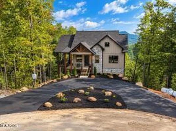 4449 Whetstone Rd, Sevierville, TN 37862