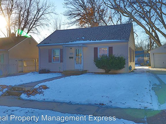 2nd image of 1417 S Lake Ave