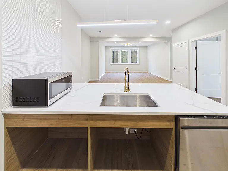 2839 W 24th Blvd #BM — Photo 6