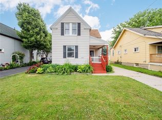 1577 Hopkins Ave, Lakewood, OH