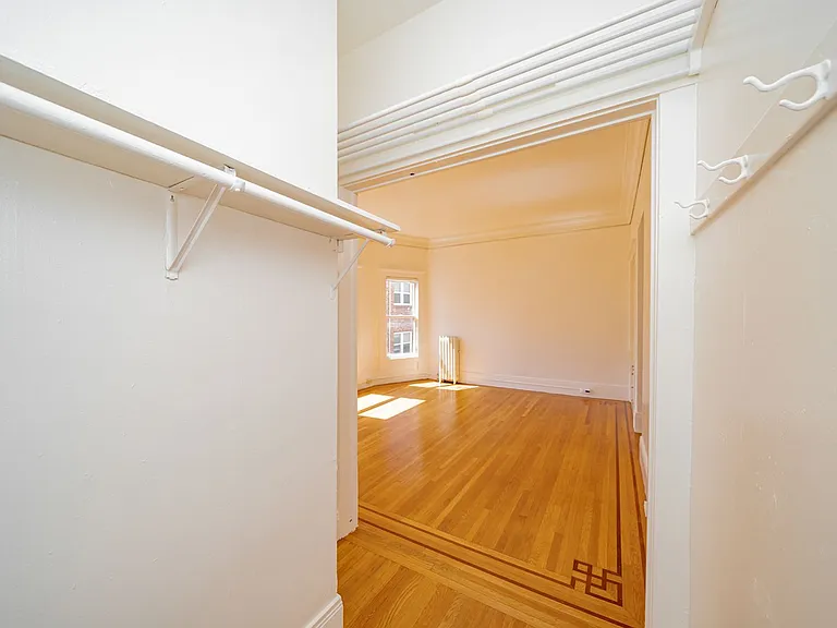 159 17th Street — Photo 10