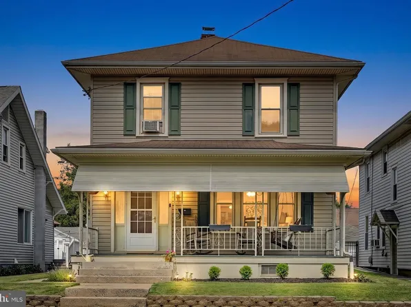324 S Lincoln St, Palmyra, PA 17078
