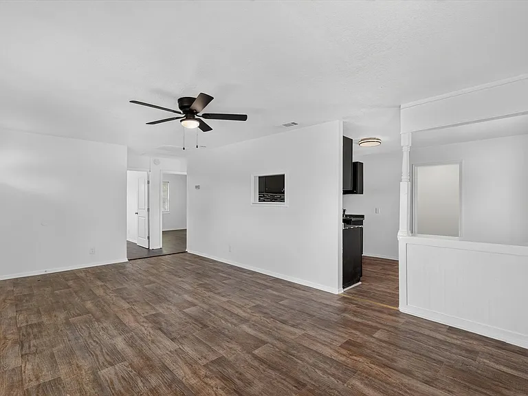 815 Wilson Dr — Photo 6