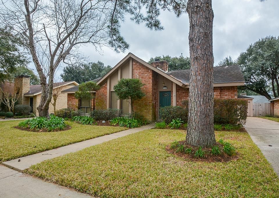 1st image of 21203 Park Bend Dr