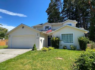1253 NE Riksen Way, Oak Harbor, WA 98277