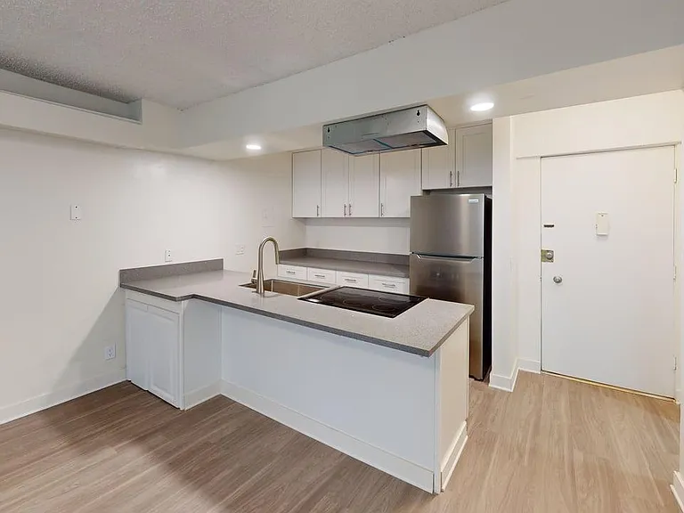 Chateau 1820 El Cerrito Place, LLC — Photo 4