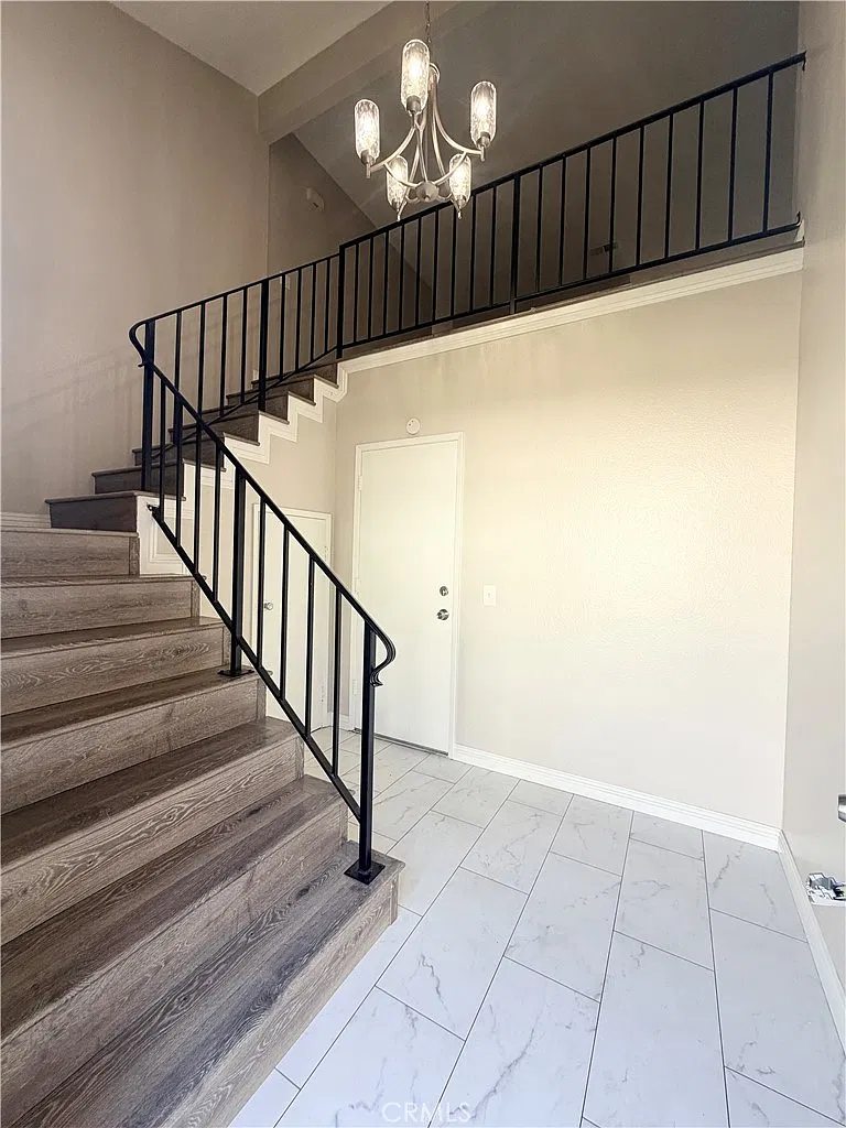 121 Wiseman Way — Photo 3