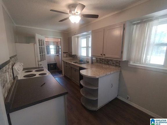 4th image of 115 Lakeland Ave