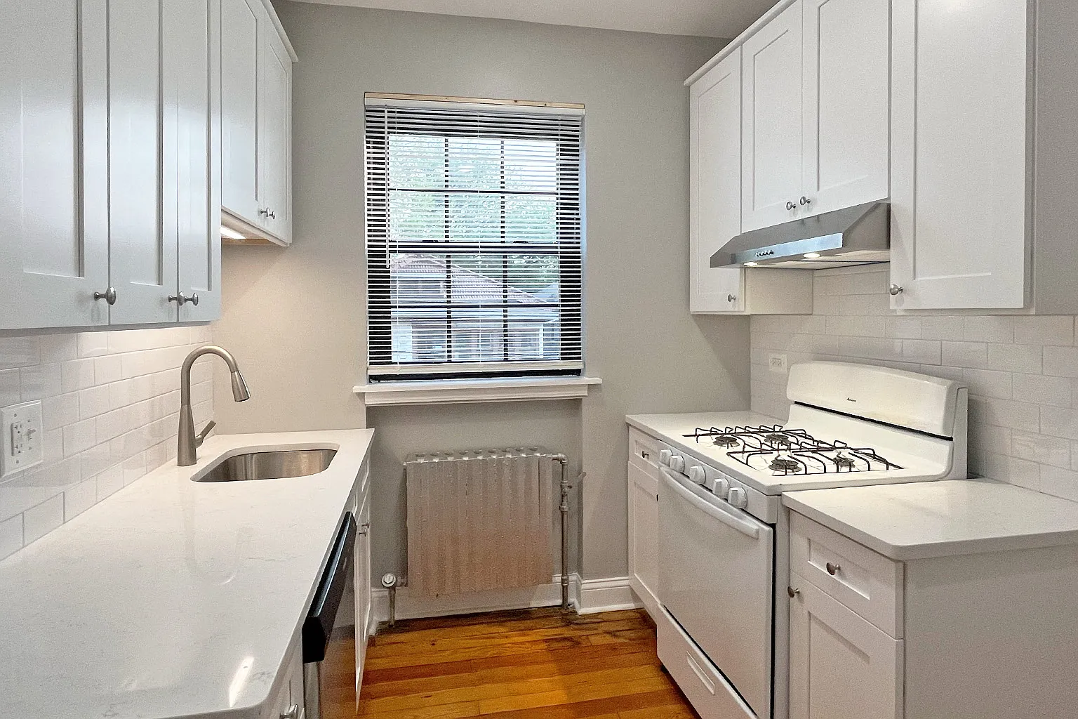 415-425 S. Taylor Ave. — Photo 2