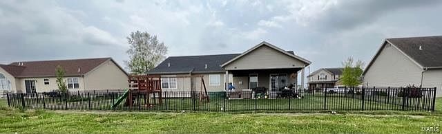 2nd image of 35 Whistling Straits Dr