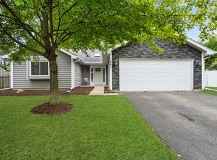 1641 Edinburgh Ct, Aurora, IL 60504