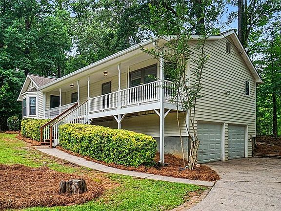 3rd image of 4471 Ambras Way NW