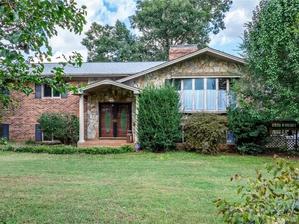 6654 Greedy Hwy, Hickory, NC 28602