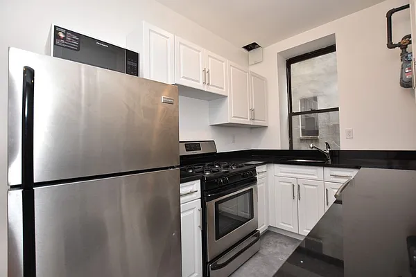 Rented by Bold New York | media 7