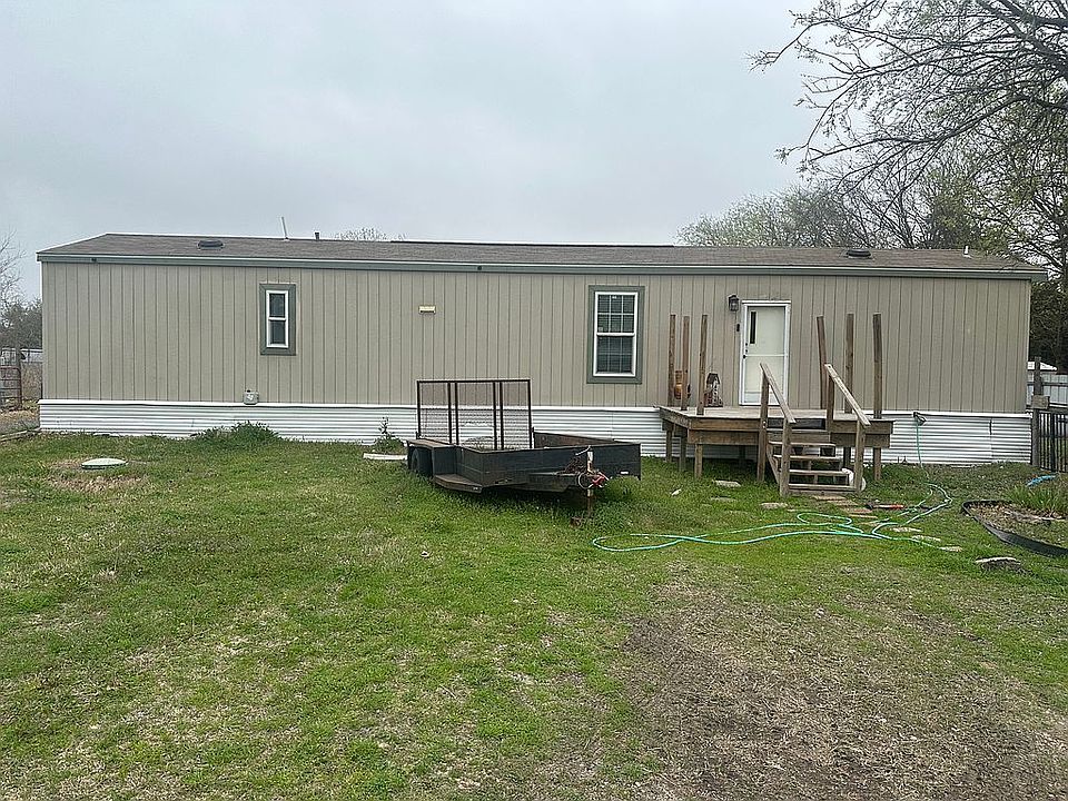 1st image of 852 Preston Rd