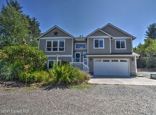33148 Oregon Ln, Warrenton, OR 97146