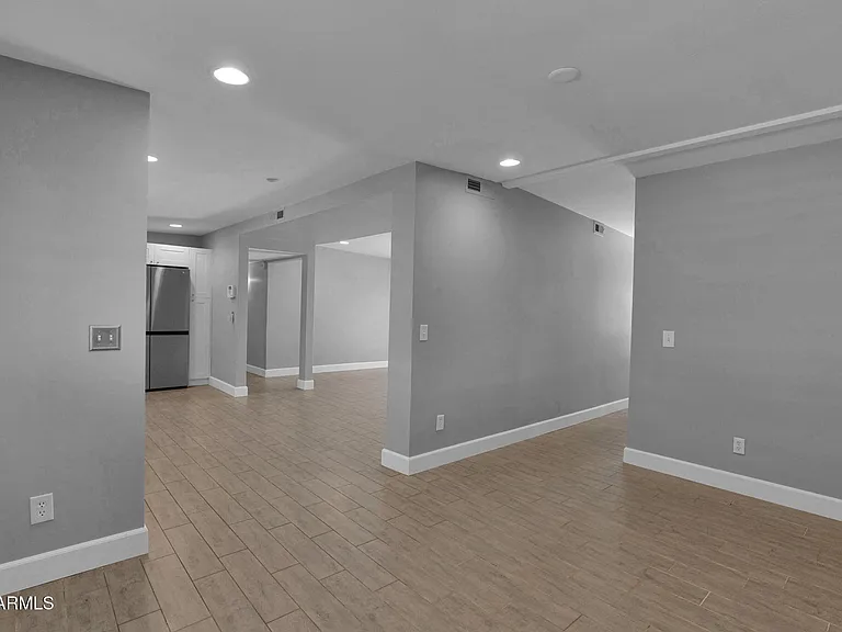 4916 E Amelia Ave — Photo 11