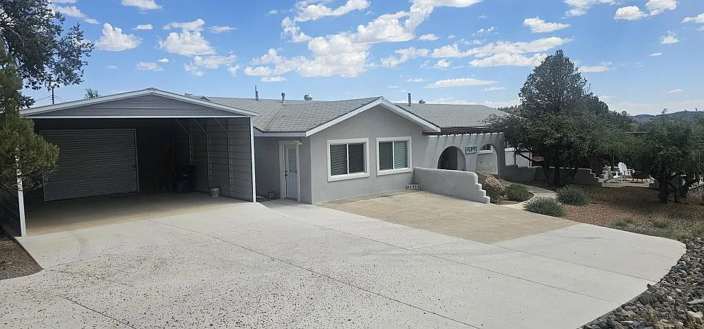 4124 Half Moon Cir — Photo 1