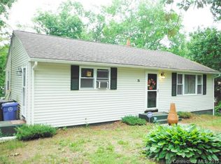 16 Pond View Rd, Moosup, CT 06354