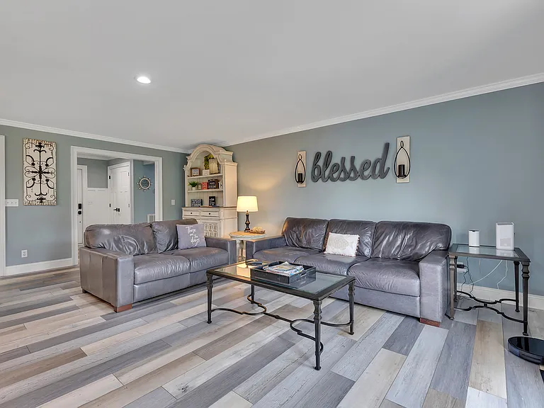 117 Summer Breeze Ln — Photo 12