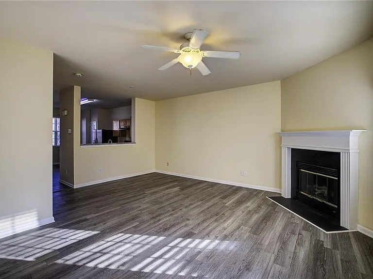 2247 Landing Ridge Dr — Photo 8