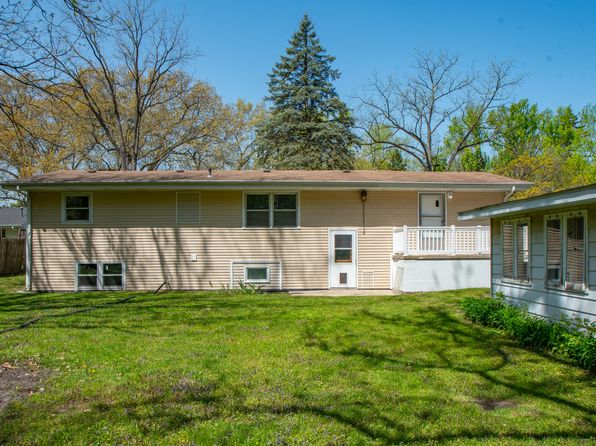 2681 Hickory St, Portage, IN 46368