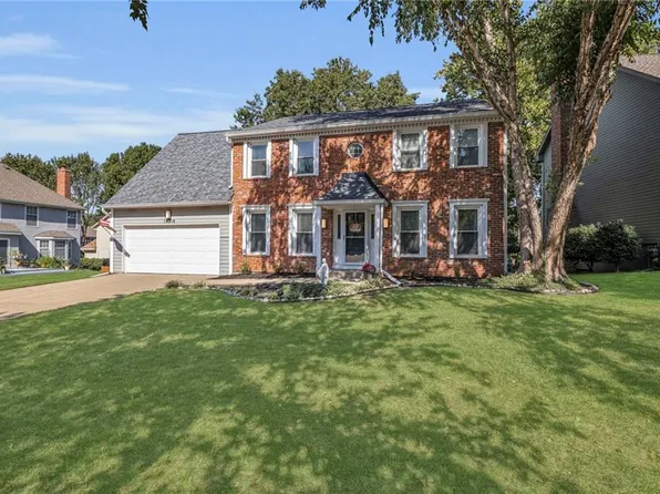 15318 W 94th St, Lenexa, KS 66219