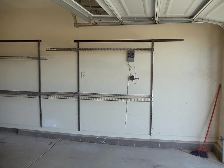 131 Legacy St — Photo 22