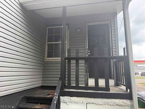 2nd image of 1112 N Water St
