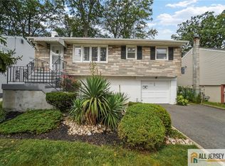 199 E Louis Pl, Iselin, NJ 08830