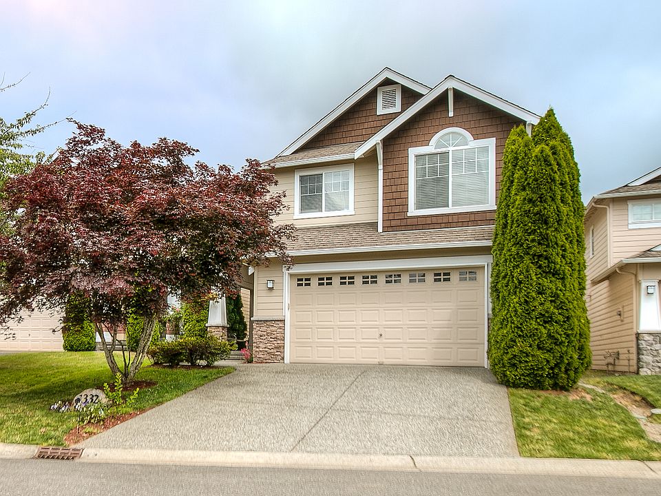 1st image of 1332 226th Ct SE