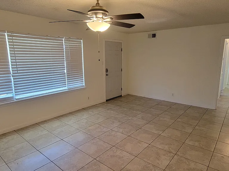 1305 Yates Dr — Photo 25