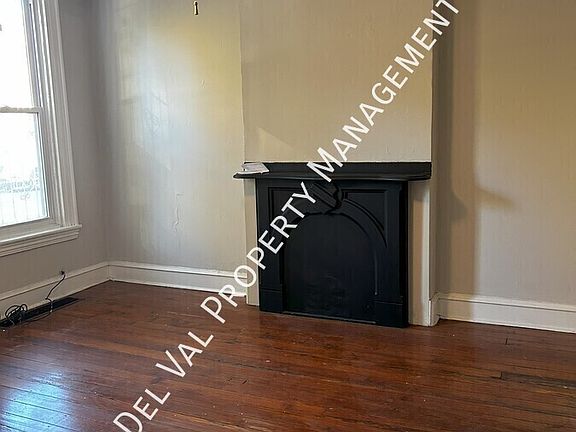 5th image of 333 N Saunders Ave Floor 1