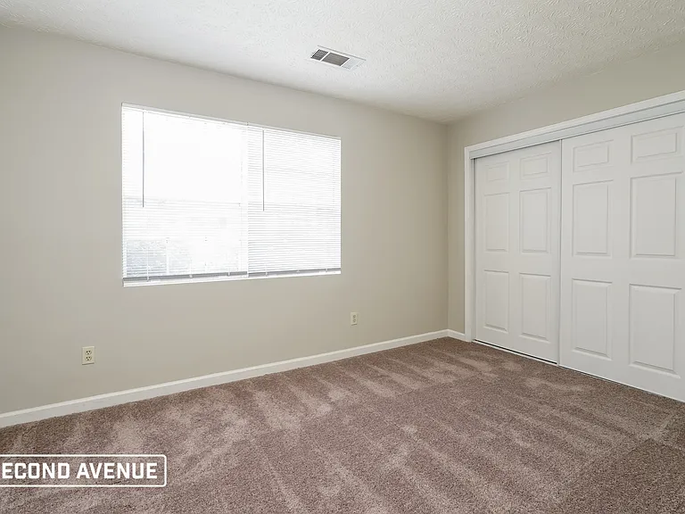 5946 Crescent Ridge Ct — Photo 10