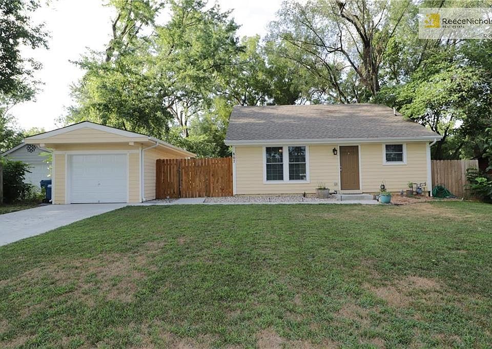 1st image of 807 Marilynn Ave